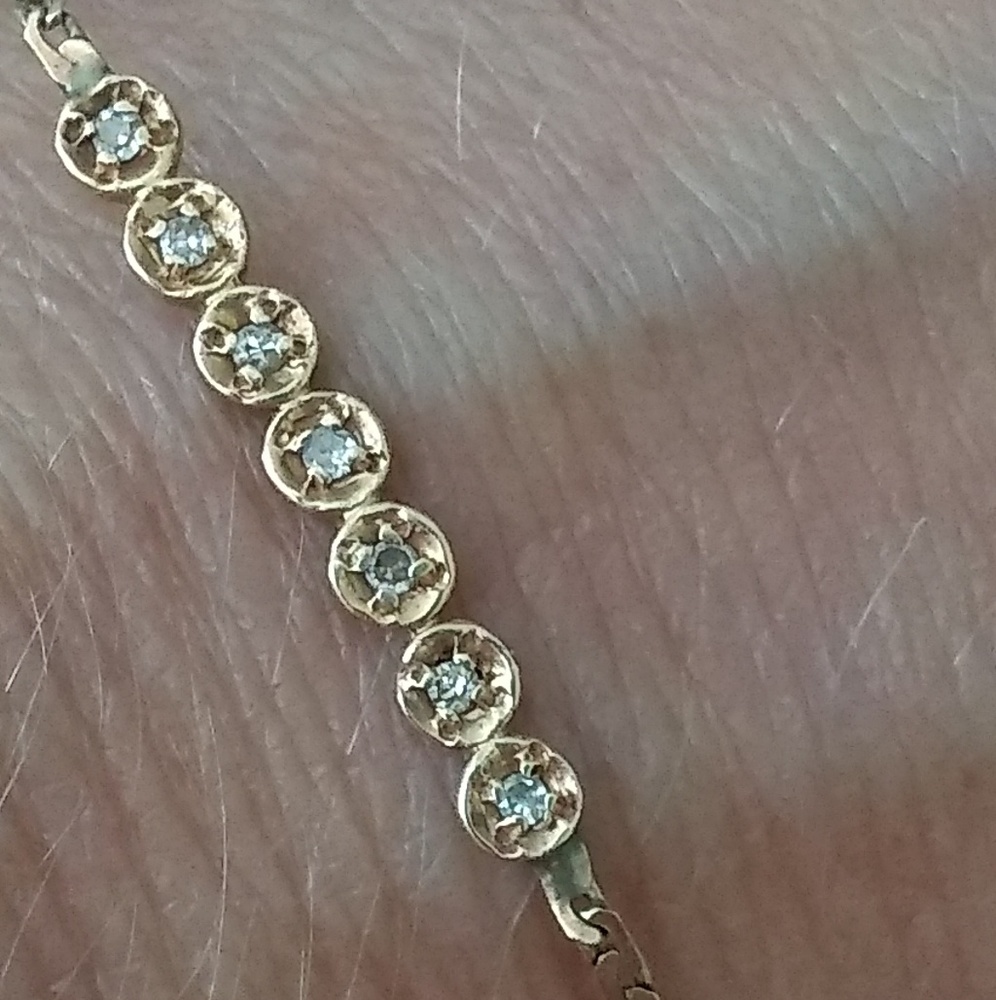 Gold and diamond bracelet